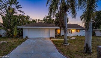 1505 SE 36th St in Cape Coral, FL - Building Photo