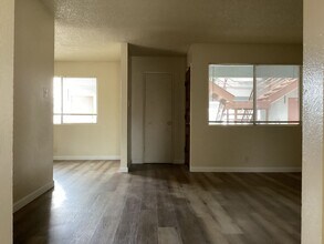 1414 W Vassar Ave in Visalia, CA - Building Photo - Building Photo