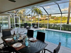 930 Marble Dr in Naples, FL - Building Photo