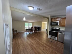 102 Stillwater Dr in Prosperity, SC - Building Photo - Building Photo