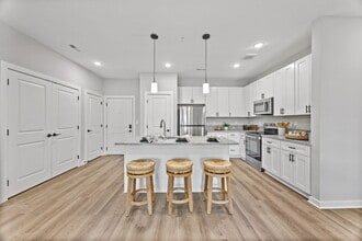 The Enclave in Elizabethtown, KY - Building Photo - Building Photo