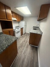 250 Heimer Rd in San Antonio, TX - Foto de edificio - Building Photo