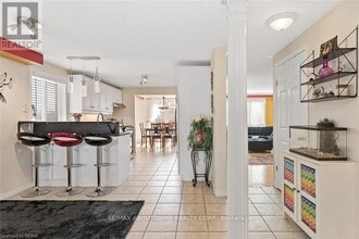 53 Boulder Crescent in Guelph, ON - Building Photo - Building Photo