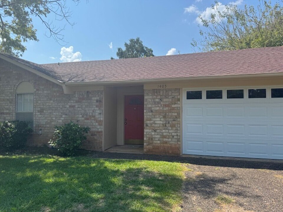 1405 Princeton Ave in Longview, TX - Building Photo