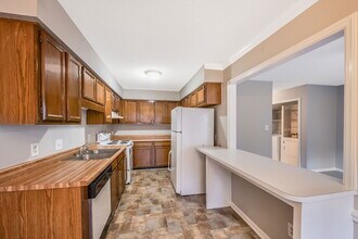 2039 Trexler Ct in Raleigh, NC - Building Photo - Building Photo