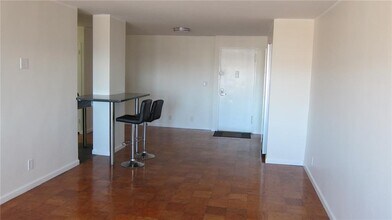 35 Seacoast Terrace in Brooklyn, NY - Building Photo - Building Photo