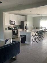 386 Annabelle Way in Davenport, FL - Building Photo - Building Photo
