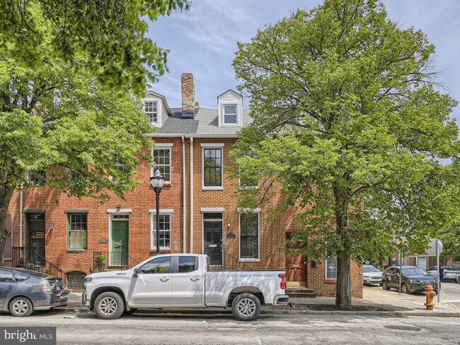 827 S Charles St in Baltimore, MD - Building Photo - Building Photo