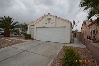 3840 Dusty Glen Ct in North Las Vegas, NV - Building Photo - Building Photo