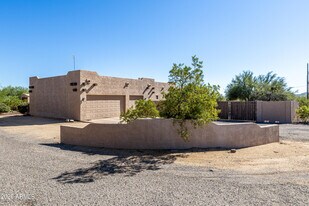 1415 W Lavitt Ln in Phoenix, AZ - Building Photo