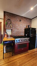 108 Hillside Ave in Pawtucket, RI - Building Photo - Building Photo