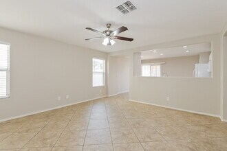 6329 S Sunrise Valley Dr in Tucson, AZ - Foto de edificio - Building Photo