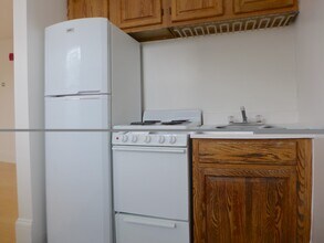 14 Milford St in Boston, MA - Foto de edificio - Building Photo