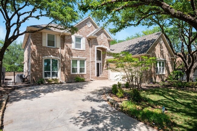 2029 Primrose Dr in Irving, TX - Building Photo - Building Photo