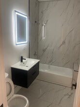 6336 S Eberhart Ave, Unit Woodlawn Beauty in Chicago, IL - Building Photo - Building Photo