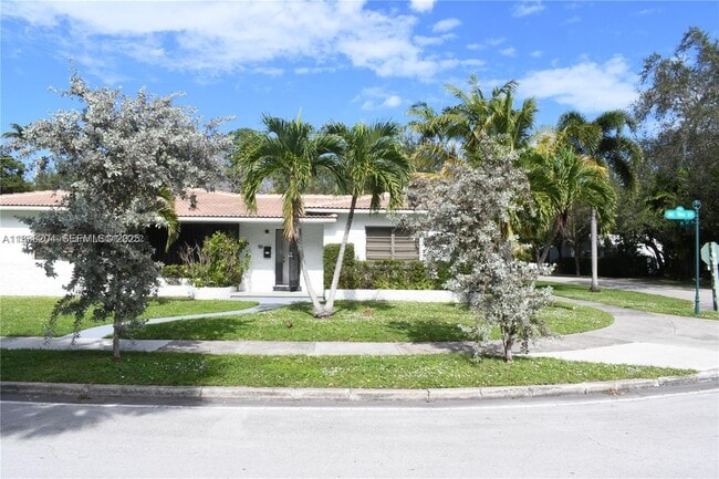 95 NE 96th St in Miami Shores, FL - Building Photo - Building Photo