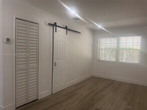 1657 SW 44th Ave in Fort Lauderdale, FL - Building Photo - Building Photo