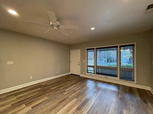 1152 Magnolia Ave in Chico, CA - Building Photo - Building Photo