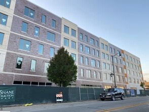 Fifth Avenue Apartments in Maywood, IL - Building Photo - Building Photo