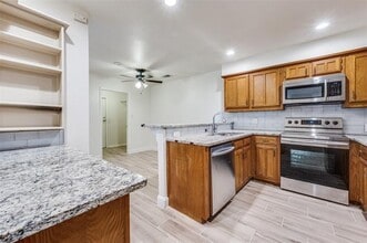 3051 Airhaven St in Dallas, TX - Building Photo - Building Photo