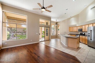 4823 E Barwick Dr in Cave Creek, AZ - Foto de edificio - Building Photo