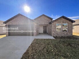 106 E Sunbelt Ct in Mayflower, AR - Building Photo