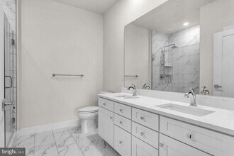 1761 Old Meadow Rd in Tysons, VA - Building Photo - Building Photo