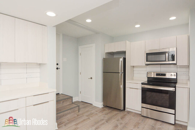 7634 N Eastlake Ter in Chicago, IL - Building Photo - Building Photo