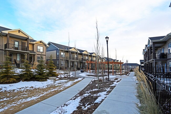 137 Evanscrest Gdns NW in Calgary, AB - Building Photo - Building Photo