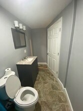 53 Orlando St in West Haven, CT - Building Photo - Building Photo