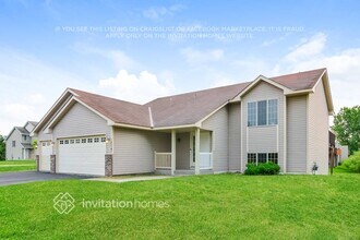 18047 Johnson St NW in Elk River, MN - Building Photo - Building Photo
