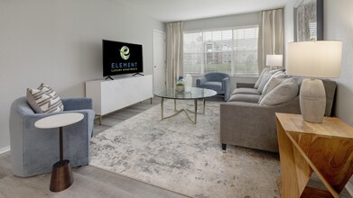 Element Luxury Apartments in Kissimmee, FL - Building Photo - Building Photo