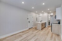 3924 Haverford Ave photo'