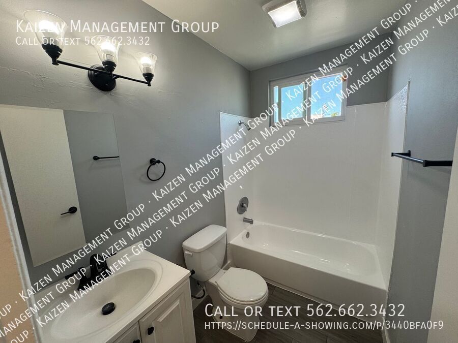 1170 Daisy Ave in Long Beach, CA - Building Photo