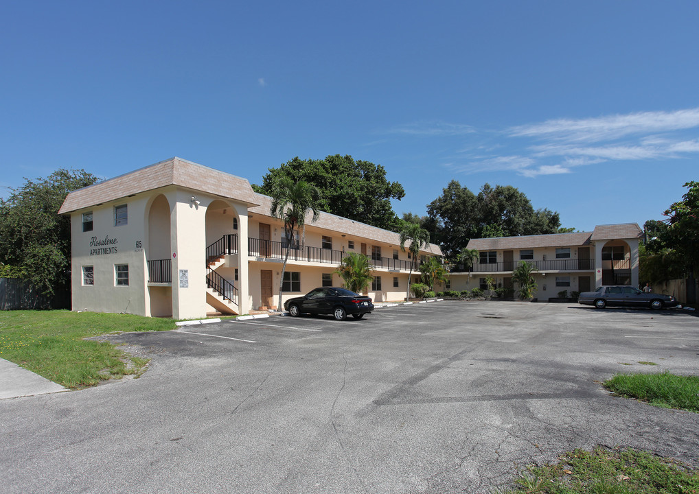 Rosalene Apartments in Fort Lauderdale, FL - Foto de edificio