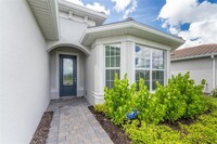 9982 Beachwalk Dr in Englewood, FL - Building Photo - Building Photo