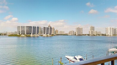 17878 N Bay Rd in Sunny Isles Beach, FL - Building Photo - Building Photo