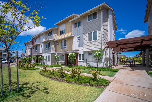 913575-3575 Kamolehonua St