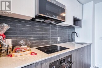 5 Defries St in Toronto, ON - Building Photo - Building Photo