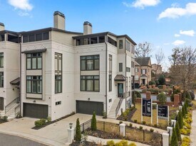 971 Laurel Ct NE in Atlanta, GA - Building Photo