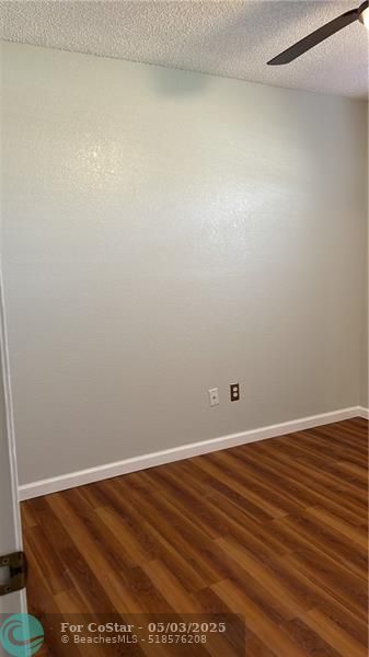 property at 1922 SE West Dunbrooke Cir