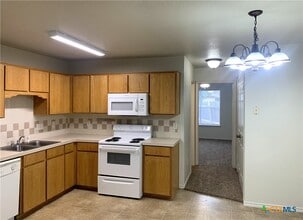 105 Valley Cir in Gatesville, TX - Building Photo - Building Photo