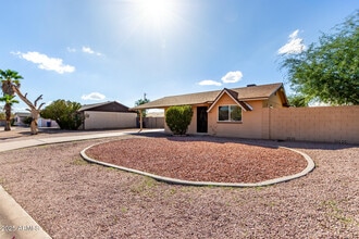 1862 S Buena Vista Dr in Apache Junction, AZ - Building Photo - Building Photo