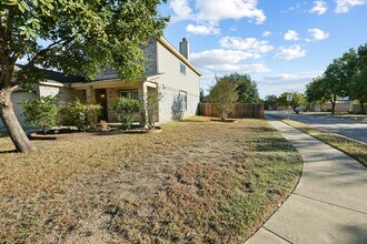 16502 Retama Crown in Selma, TX - Building Photo - Building Photo