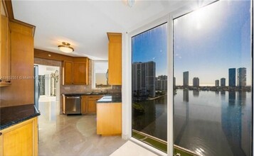 3370 Hidden Bay Dr, Unit 1203 in Aventura, FL - Building Photo - Building Photo