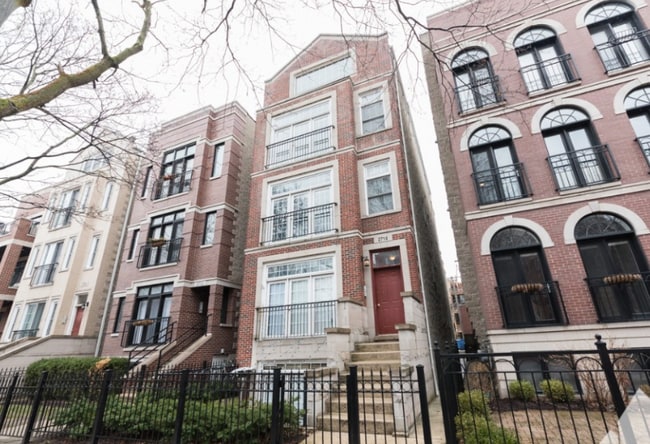 2714 N Wayne Ave, Unit 3