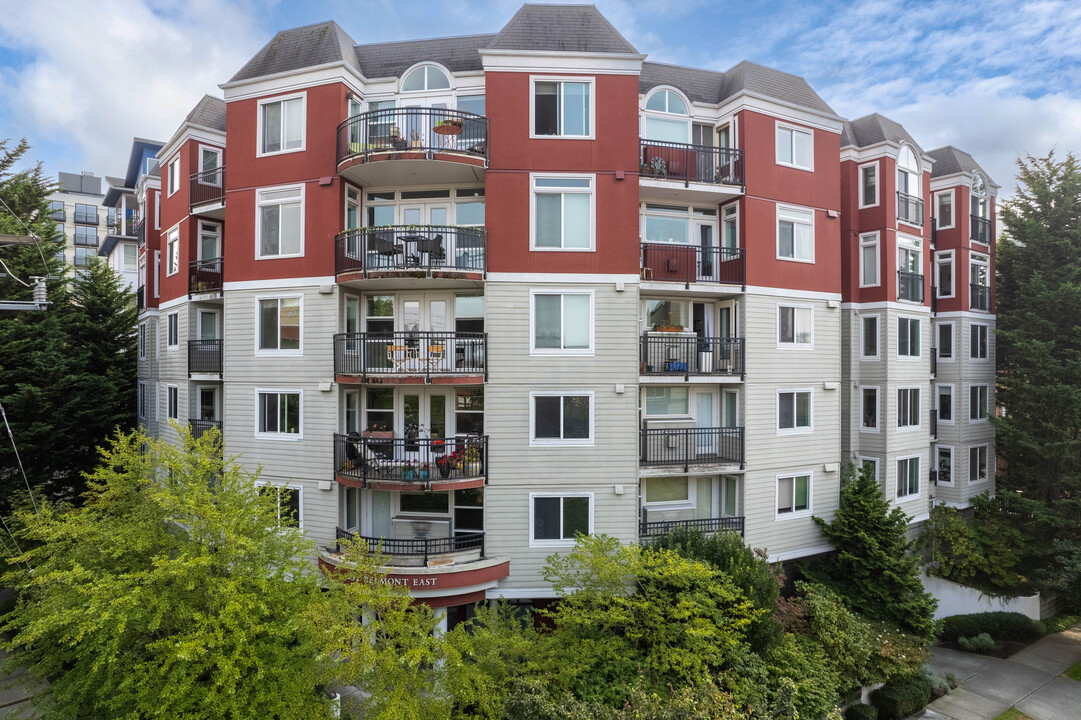 Garden Court on Belmont in Seattle, WA - Building Photo