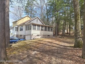 114 Hillbilly Village in Tunkhannock, PA - Building Photo - Building Photo
