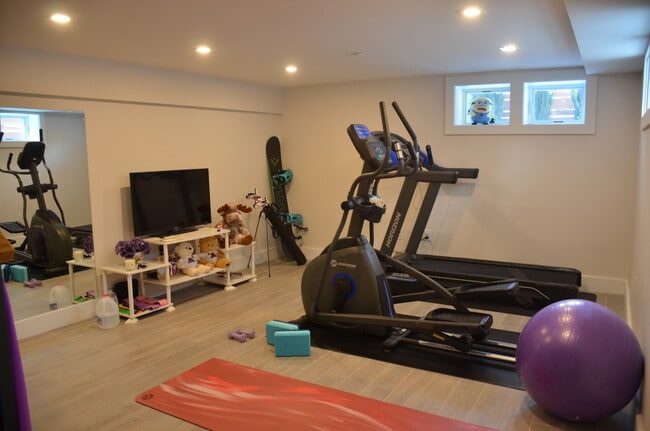 58 Lincoln St, Unit 2