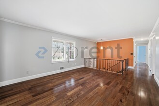 2351 Emerald Falls Dr in Decatur, GA - Building Photo - Building Photo